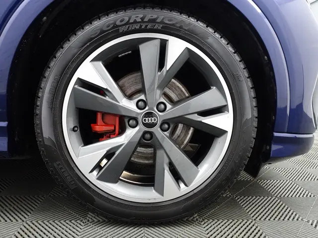 Audi Q4 e-tron 35 S Competition 55 kWh- 2021 Elektrisch 26