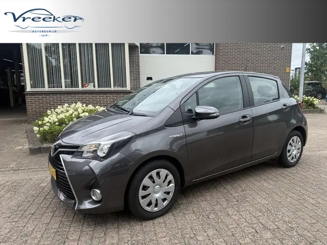 Toyota Yaris 1.5 Hybrid Aspiration 2015 Hybride Benzine