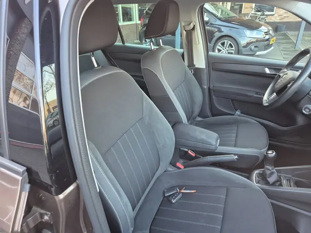 Škoda Fabia Combi 1.0 TSI Style navigatie 2019 Benzine 14