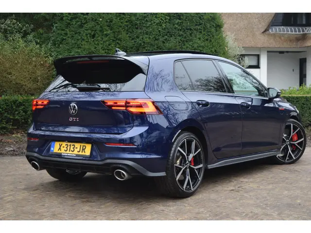 Volkswagen Golf 2.0 TSI GTI 2022 Benzine 2