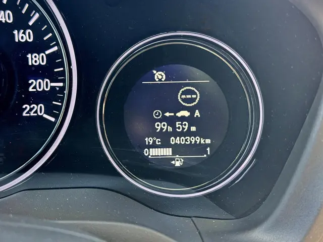 Honda HR-V 1.5i V-TEC EXECUTIVE 2019 Benzine 11