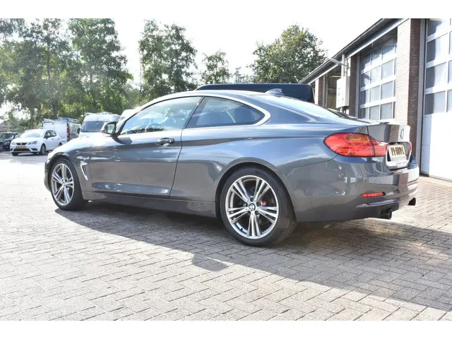 BMW 4 Serie Coupé 435i High Executive 2014 Benzine 6
