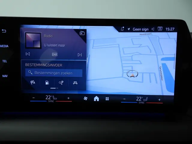 BMW 1 Serie 5-Deurs 120 2025 Benzine 24