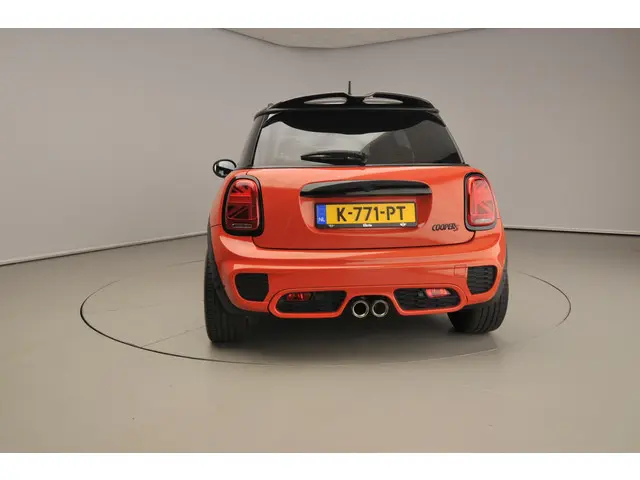 MINI 3-Deurs 3