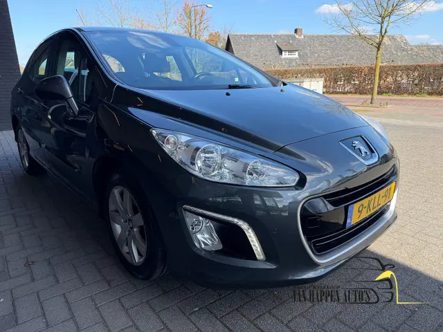 Peugeot 308 1.6 VTi Style / apk 3-2027 2013 Benzine 3