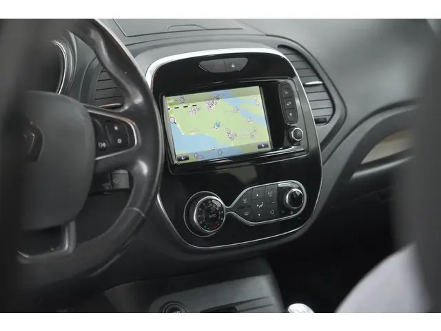 Renault Captur TCe 90 Intens 2019 Benzine 50