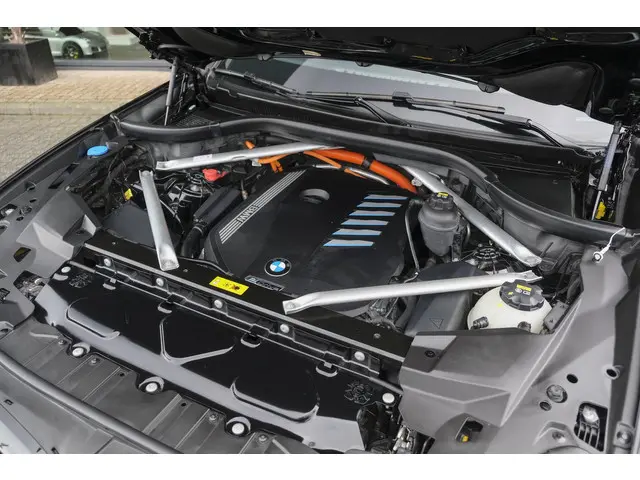 BMW X5 xDrive45e 394pk M-sport 2022 Hybride Benzine 64