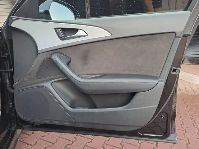 Audi A6 Avant 1.8 TFSI ultra Advance Sport 2018 Benzine 39