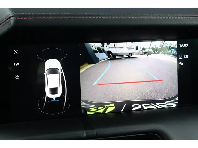 Porsche Taycan GTS 93 kWh 2023 Elektrisch 32