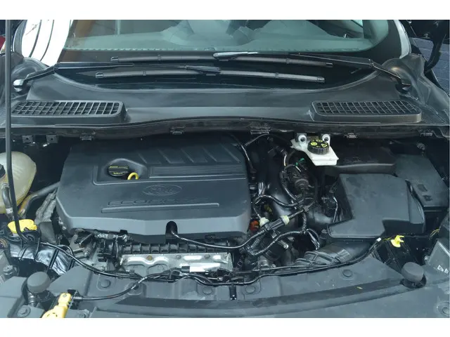 Ford Kuga 1.5 EcoBoost Vignale 2018 Benzine 11