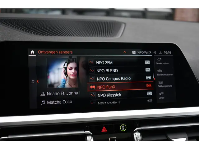 BMW 3 Serie Touring 330e M-Sport 2020 Hybride Benzine 16