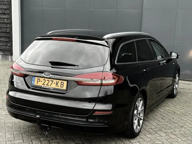 Ford Mondeo Wagon 1.5 Titanium automaat 2018 Benzine 6