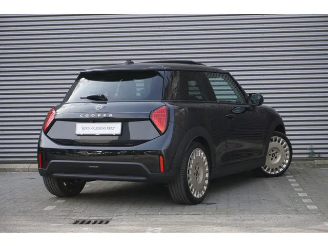 MINI 3-Deurs 2
