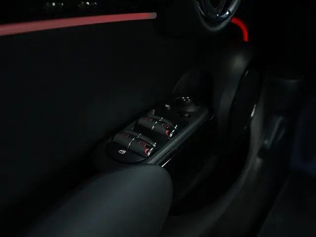 MINI Cooper Mini 1.5 Camden Edition 2023 Benzine 16