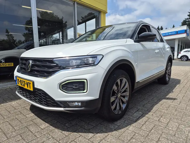 Volkswagen T-Roc 1.5 TSI Sport 2021 Benzine 8