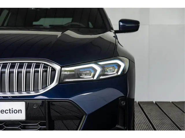 BMW 3 Serie Touring 330e 2024 Hybride Benzine 15
