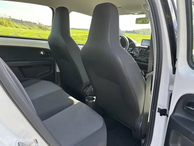 Volkswagen up! 1.0 | Navigatie | perfecte staat ! | 2014 Benzine 7