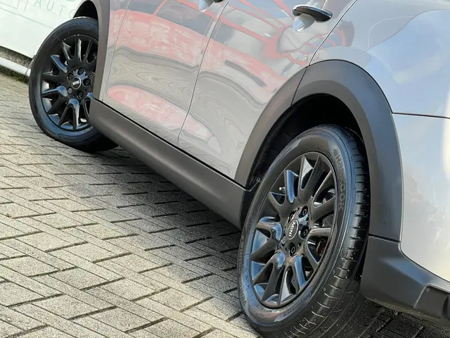 MINI Cooper 1.5 Business Edition 2021 Benzine 22