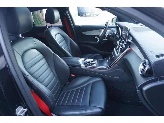 Mercedes-Benz GLC Coupé 43 AMG 2019 Benzine 33