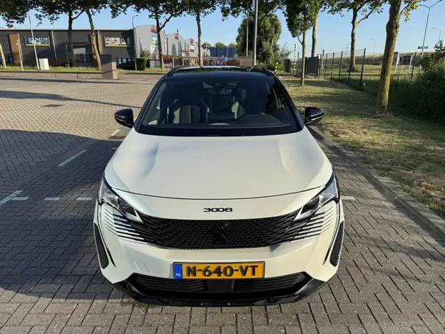 Peugeot 3008 1.6 HYbrid GT P.Bns 2021 Hybride Benzine 25
