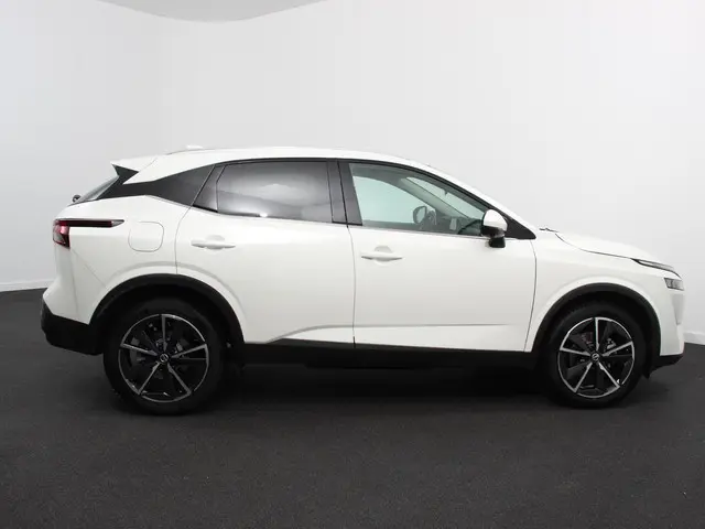 Nissan QASHQAI 1.3 MHEV Design Acenta 2022 Benzine 7
