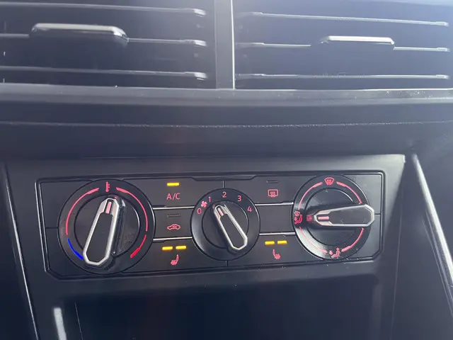 Volkswagen Polo 1.0 MPI Comfortline 2018 Benzine 16