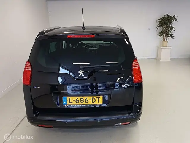 Peugeot 5008 1.2 Blue Lease 7p. 2016 Benzine 4