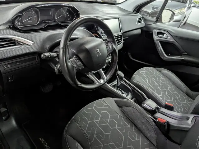 Peugeot 2008 2