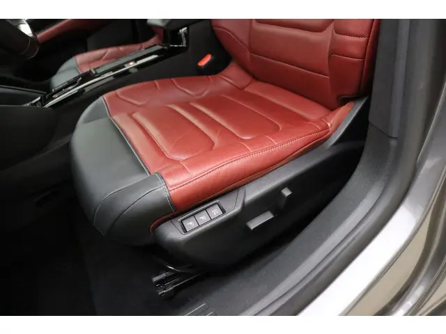 Citroën ë-C4 Shine 50 kWh 2021 Elektrisch 17