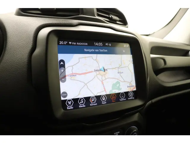 Jeep Renegade 1.5T e-Hybrid Upland 2022 Benzine 30