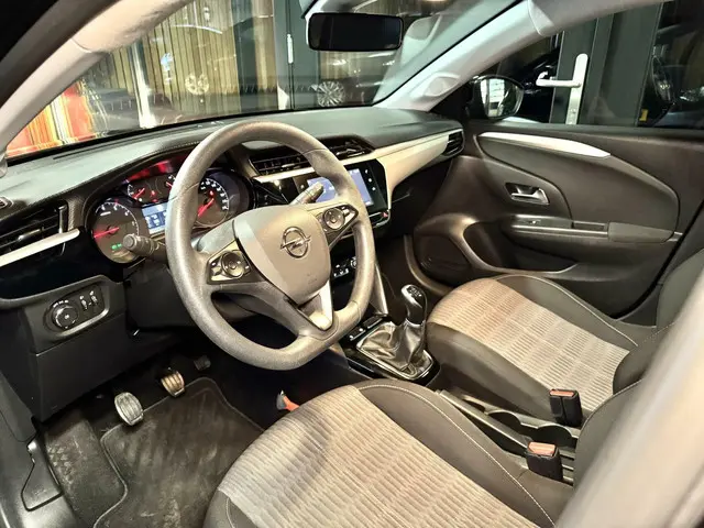 Opel Corsa 1.2 zwart 2021 Benzine 12