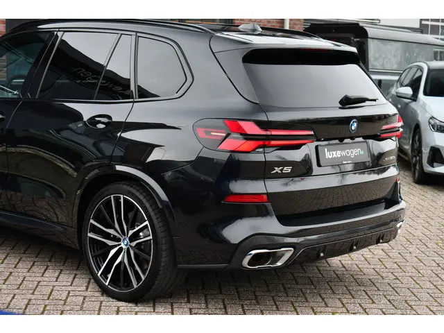 BMW X5 xDrive50e M-Sport 2023 Hybride Benzine 54