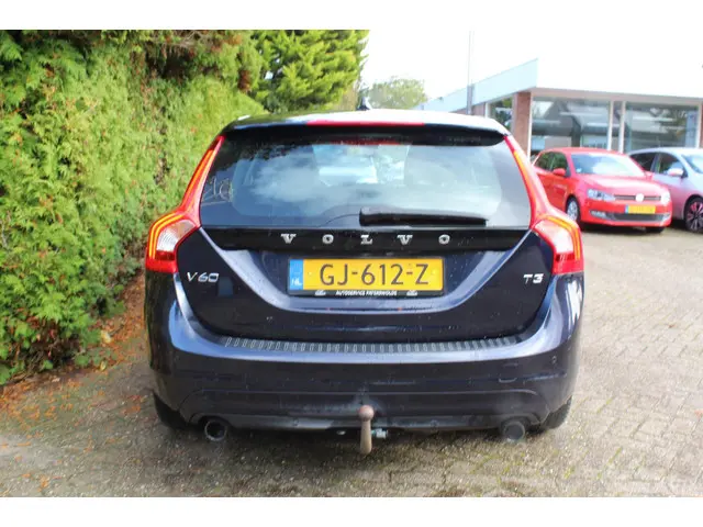 Volvo V60 1.5 T3 Momentum 2015 Benzine 19