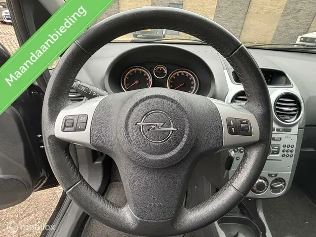 Opel Corsa 1.2 16 v EcoFlex Cosmo berlin 2013 Benzine 11