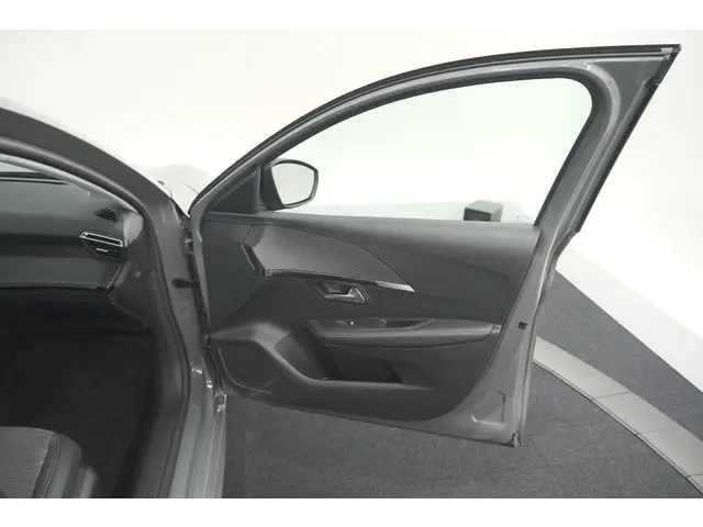 Peugeot 208 PureTech 100 Allure 2025 Benzine 58