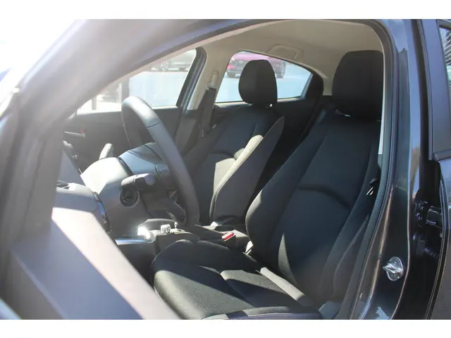 Mazda 2 1.5 e-SkyActiv-G 90 Centre-Line 2023 Benzine