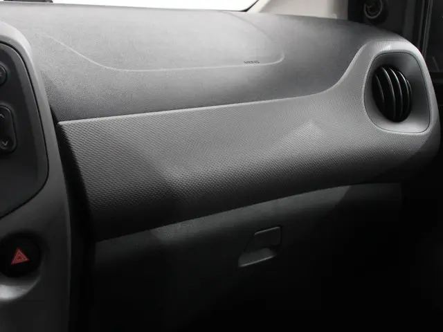 Peugeot 108 1.0 e-VTi Active 2021 Benzine 22