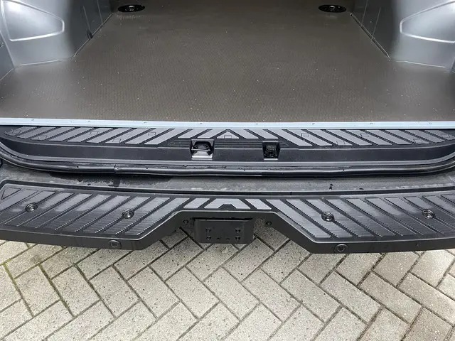 Renault Master T35 2.0 dCi 130 L2H2 Advance 2024 Diesel 24