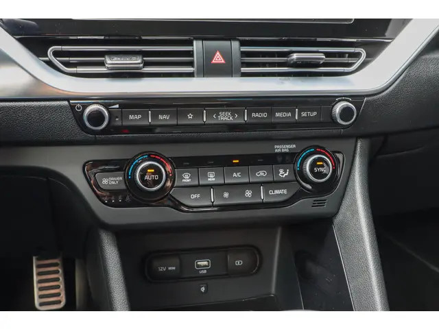 Kia Niro 1.6 GDi PHEV ExecutiveLine 2022 Hybride Benzine 32