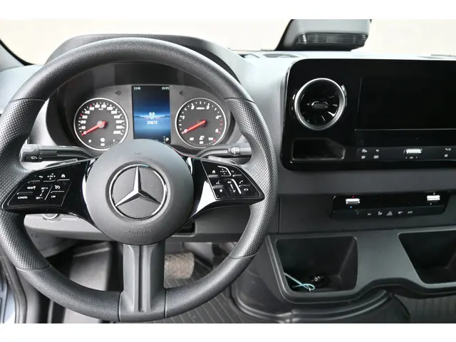 Mercedes-Benz Sprinter 317 CDI L2H2 Pro HD 2024 Diesel 16