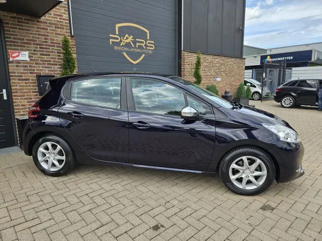 Peugeot 208 1.2 e-VTi Active 2013 Benzine 3