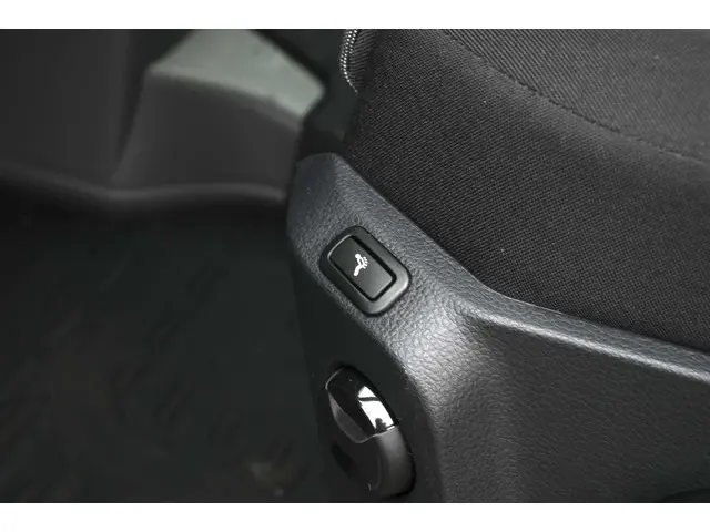 Volkswagen Crafter 140 PK TDI Aut. Highl. 2024 Diesel 35