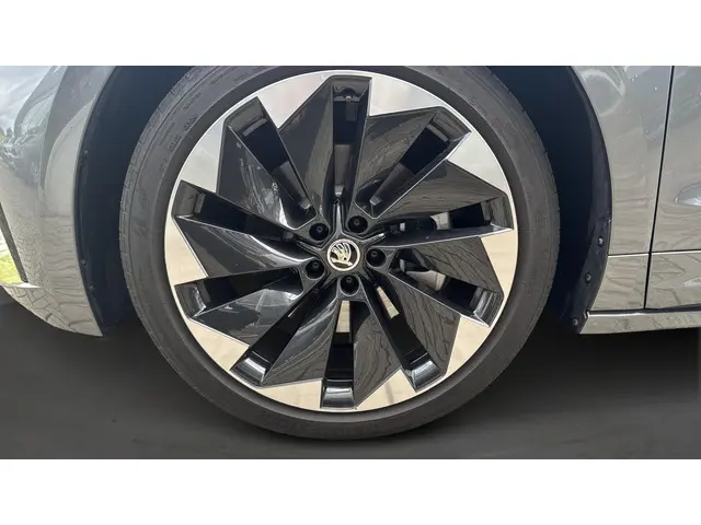 Škoda Enyaq iV 85 Sportline 2024 Elektrisch 14