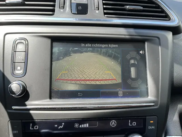 Renault Kadjar 1.2 TCe Bose 2018 Benzine 12