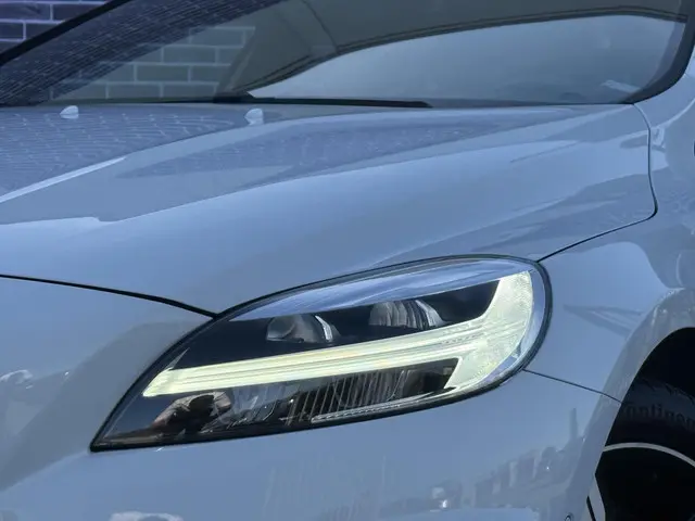 Volvo V40 2.0 T4 Business Sport 2018 Benzine 8