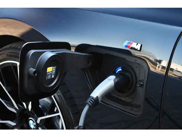 BMW 7 Serie 750e xDrive M-Sport 2025 Hybride Benzine 76