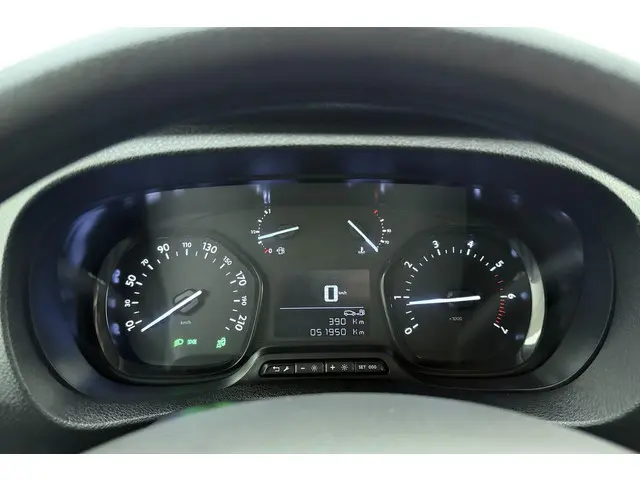 Citroën Jumpy 2.0 BlueHDI 145 M Club 2022 Diesel 18