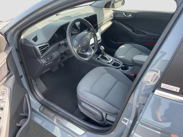 Hyundai IONIQ 1.6 GDi PHEV Comfort 2021 Hybride Benzine 12