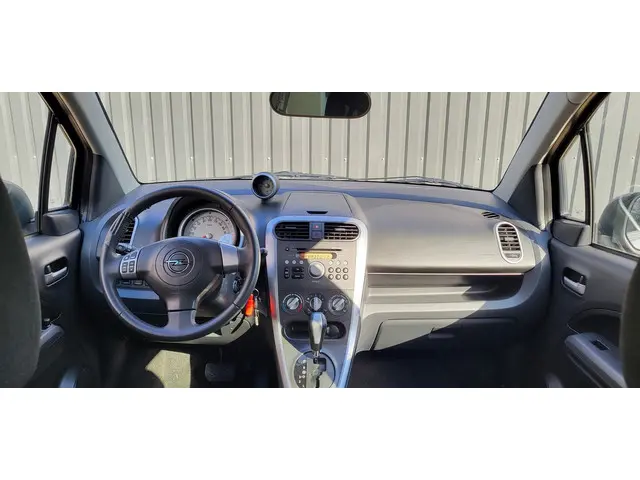 Opel Agila 1.2 Edition Automaat 2013 Benzine 12