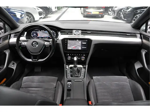 Volkswagen Passat Variant 1.4 TSI ACT 2018 Benzine 12
